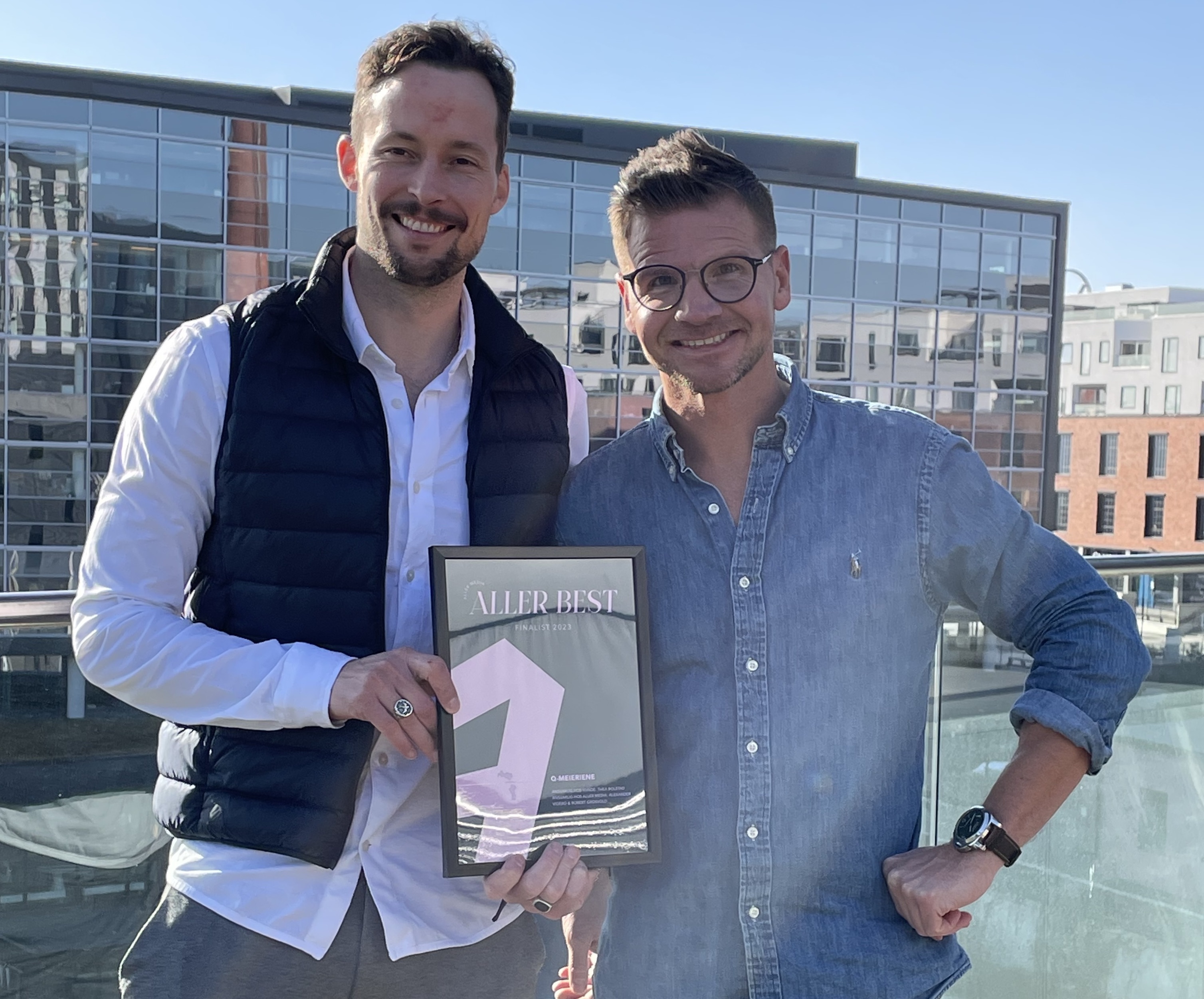 Alexander Vigebo og Robert Grosvold. Q har kontorer i Bergen, og kunne ikke være tilstede på bildet.