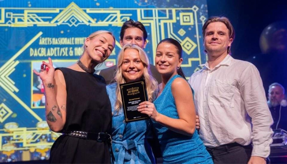 FULL JUBILEE: Rød løper-The gang beamed on the Ole Bull stage during the award ceremony for Web TV Concept of the Year. From left: Thea Hope, Madeleine Liereng, Klaus Holm Fjellro, Kine Falch and Jonas Scheie Hammer.
