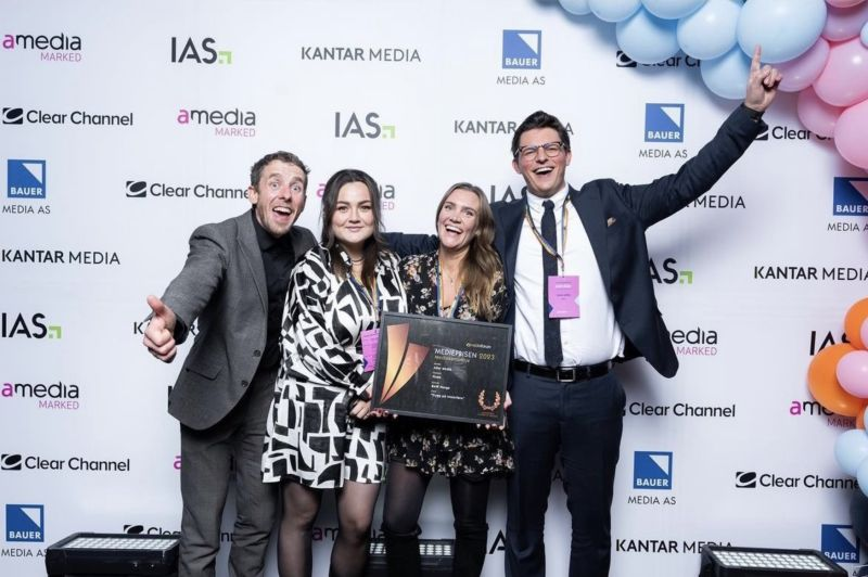 The BMW case won bronze at the Media Awards. From left, Aller photographer Thomas Rasmus Skaug, Anniken Holmsen and Thea Høgh from BMW. Far right: Sindre Hellkås, strategic account manager at Aller Media.
