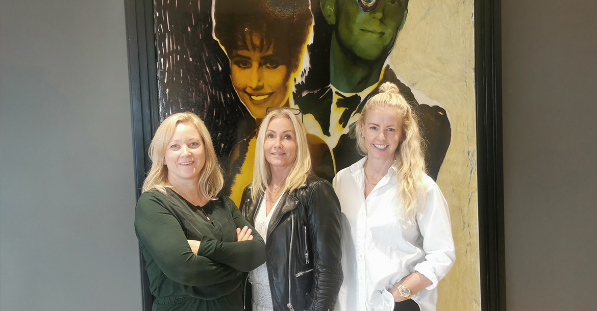 NEW ASSIGNMENTS: Gøril Karlsen Thu (left) will now become sales director at Aller Media. Hillevi Forsman (right) becomes General Manager of Adlink. Chris Tallerås Steen is very pleased to have the right people in place in both roles. Photo: Aksel Sørbye